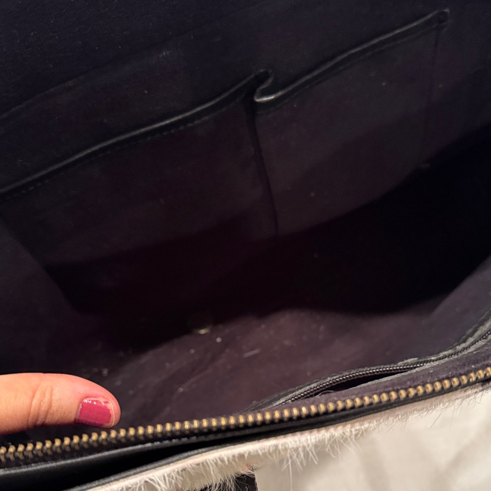 Black and White Faux Fur Tote Bag - Picture 2 of 4